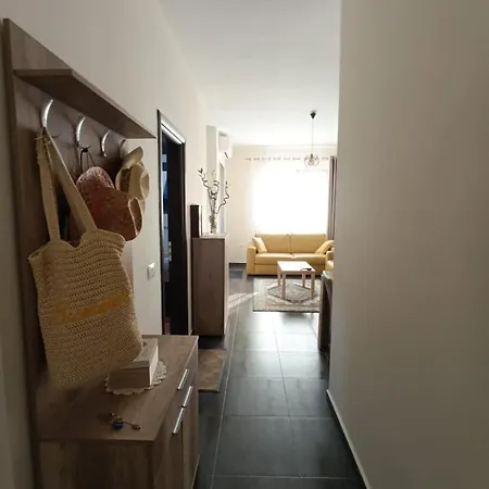 Cozy Lalez Apartment
