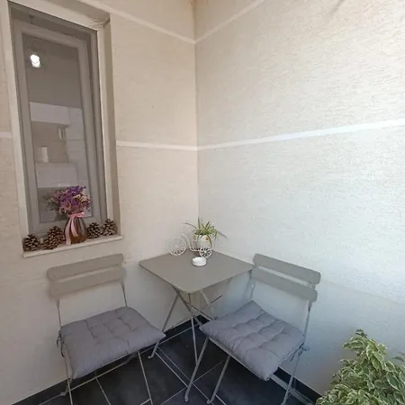 Apartament Cozy Lalez Shetaj