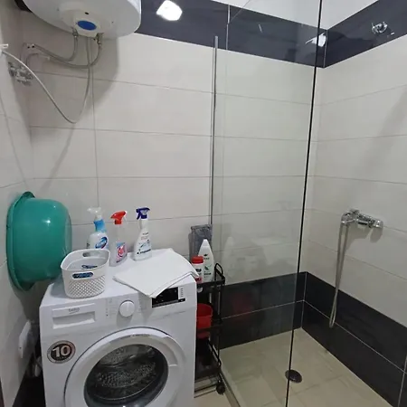 Cozy Lalez Apartament *